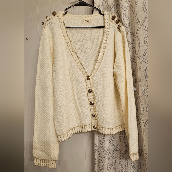 POL Sweaters - POL (L) Cream Button-Up Cardigan